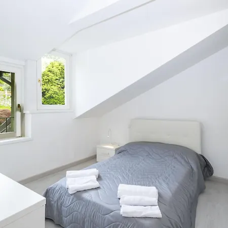 Le Gemme-1 By Interhome * مييْنا